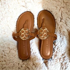 NWOT Kelly & Katie Dahlin Sandal